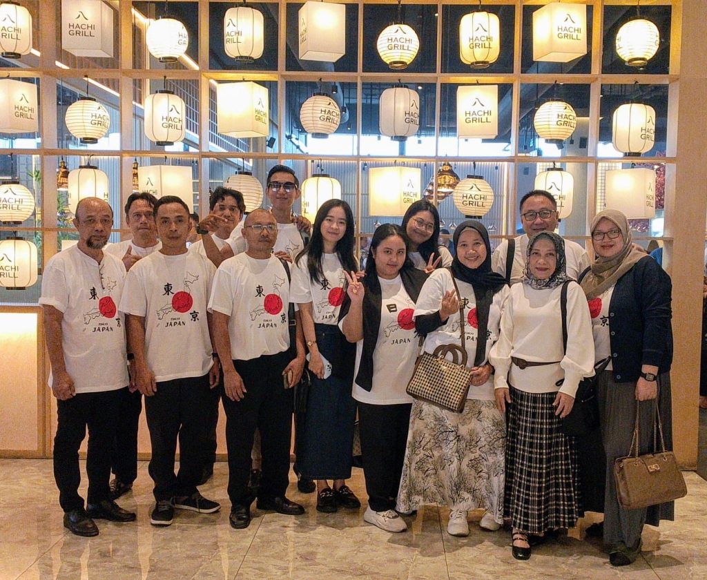 Lunch Team Hachi Grill Ampera